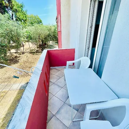 Achinora Guest house
