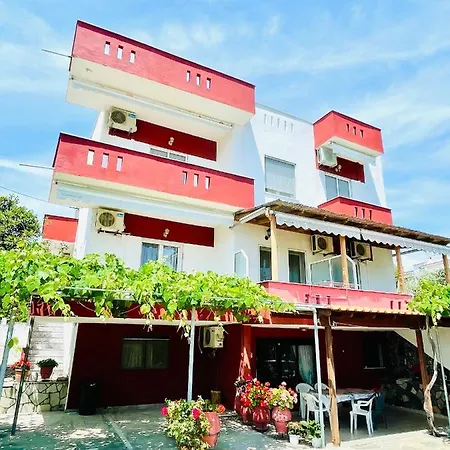 Guest house Achinora Potos